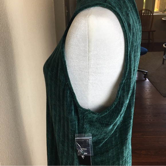 Lulu's NWT Green Sleeveless Velvet Maxi High Neck Open Back Dress XL - Picture 7 of 10